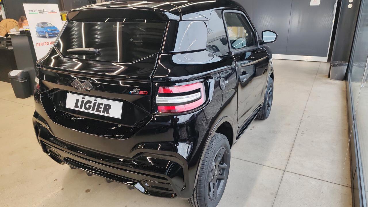 Ligier JS JS50 DCI Select