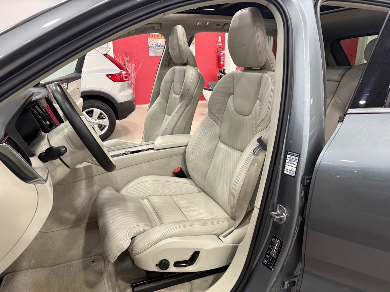 Volvo XC60 XC60 T8 Recharge Plug-in Hybrid AWD Inscription