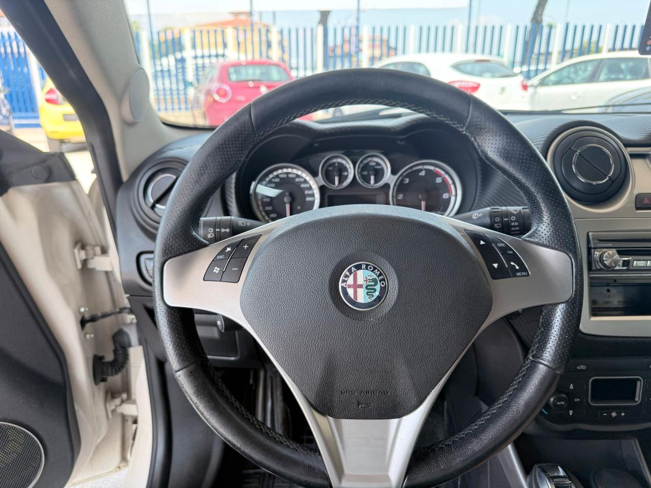 Alfa Romeo MiTo 1.6 JTDm 16V Distinctive Sport Pack