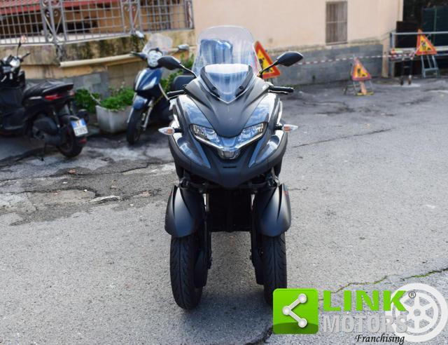 YAMAHA Tricity 300 ABS GARANZIA CASA MADRE!