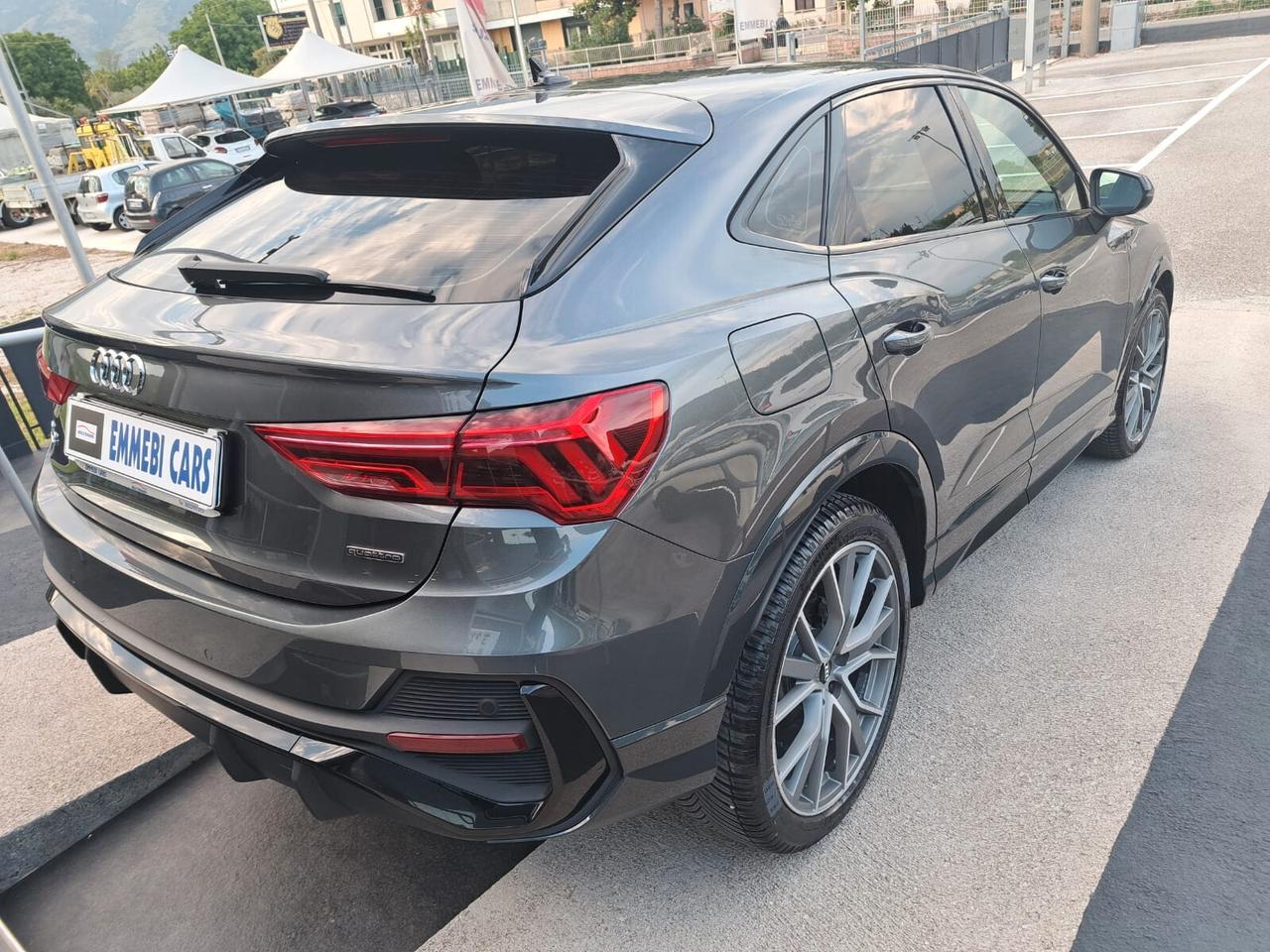 AUDI Q3 40 SPB QUATTRO 2.0 190 S TRONIC S-LINE