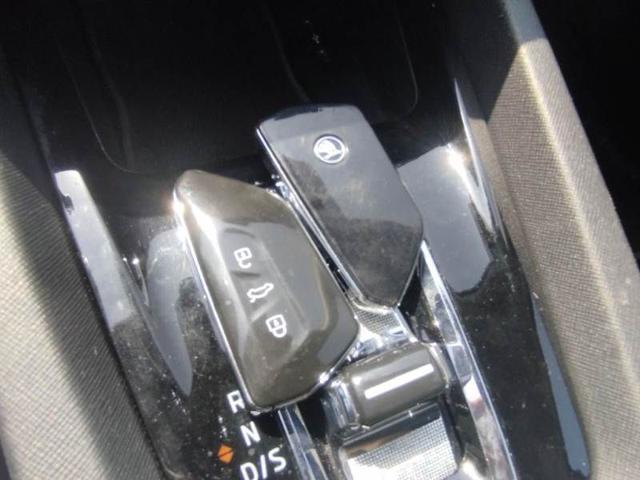 SKODA Octavia 2.0 TDI EVO SCR DSG Wagon Executive LEGGIBENE