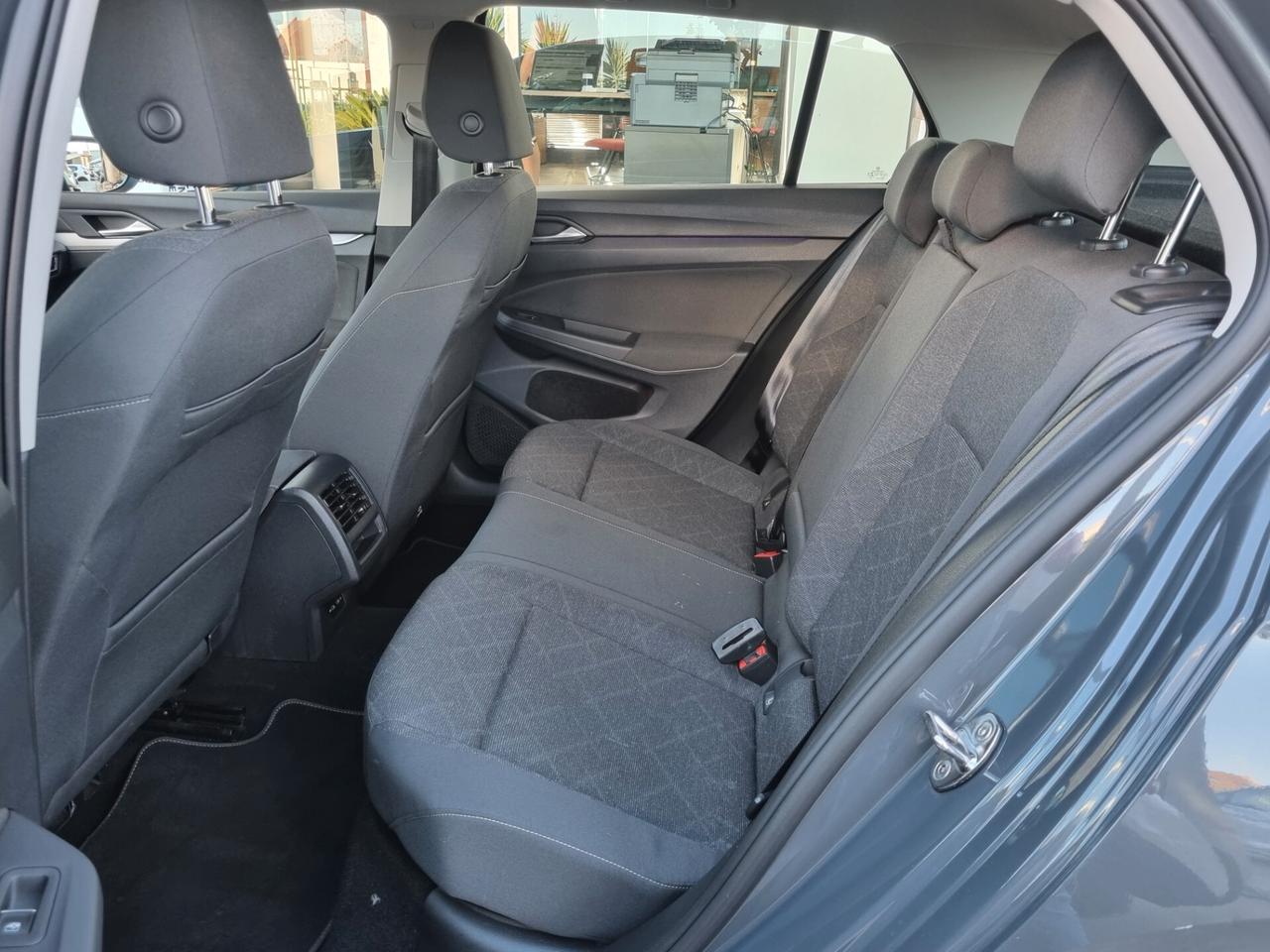 Volkswagen Golf VIII 2020 1.0 etsi evo Life 110cv dsg