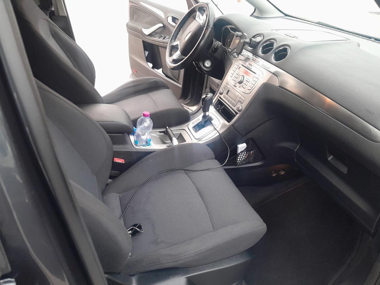 Ford S-Max 2.0 TDCi 131 CV automatico 7 posti