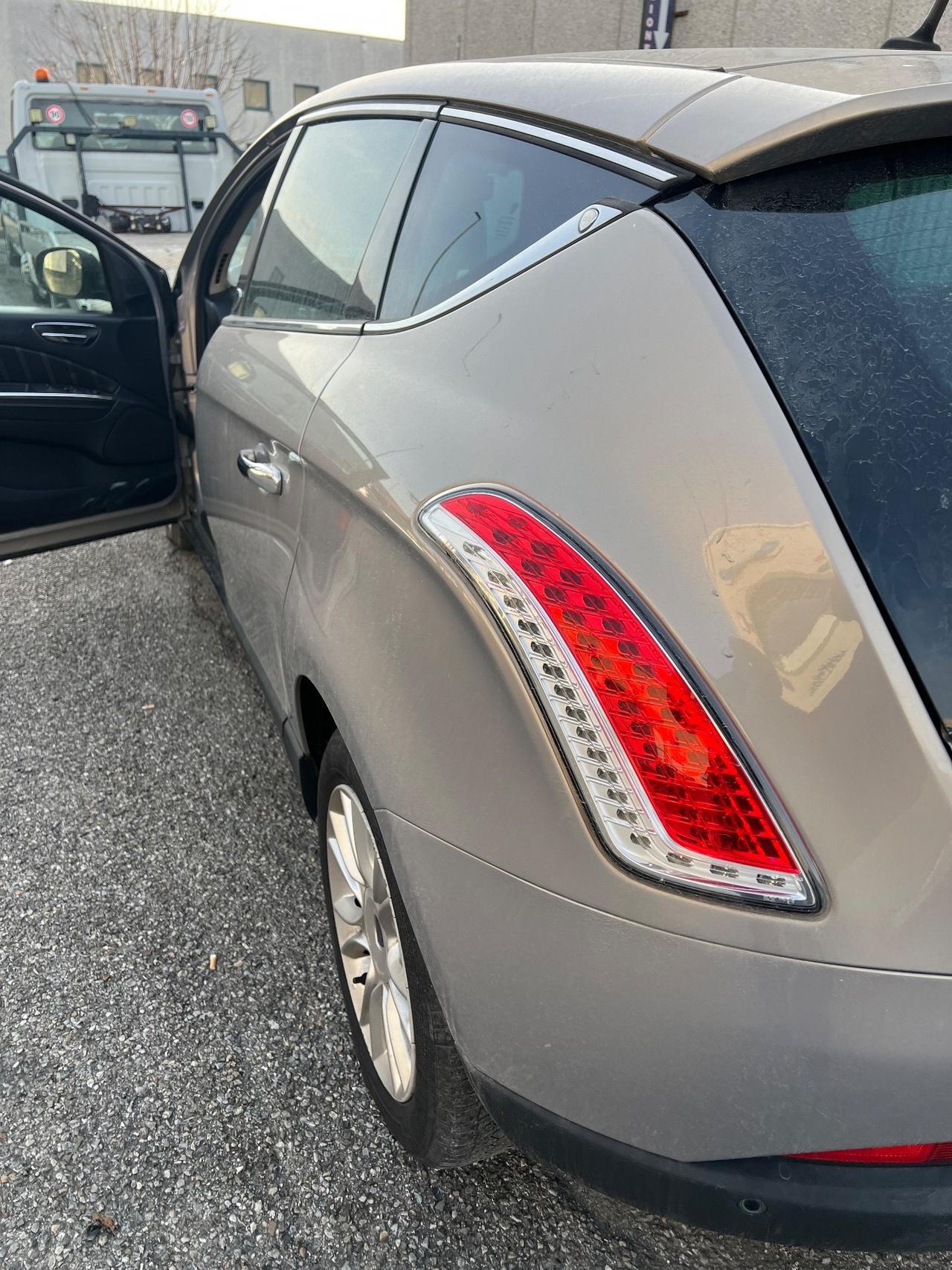 Lancia Delta 1.6 MJT DPF Selectronic Platino