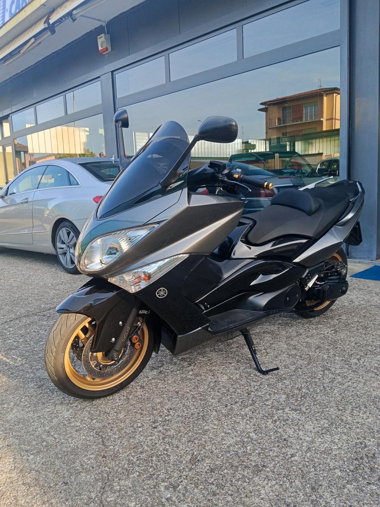 Yamaha T Max 500