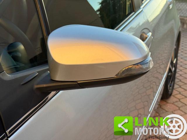 TOYOTA Yaris 1.5 Hybrid 5 porte Style