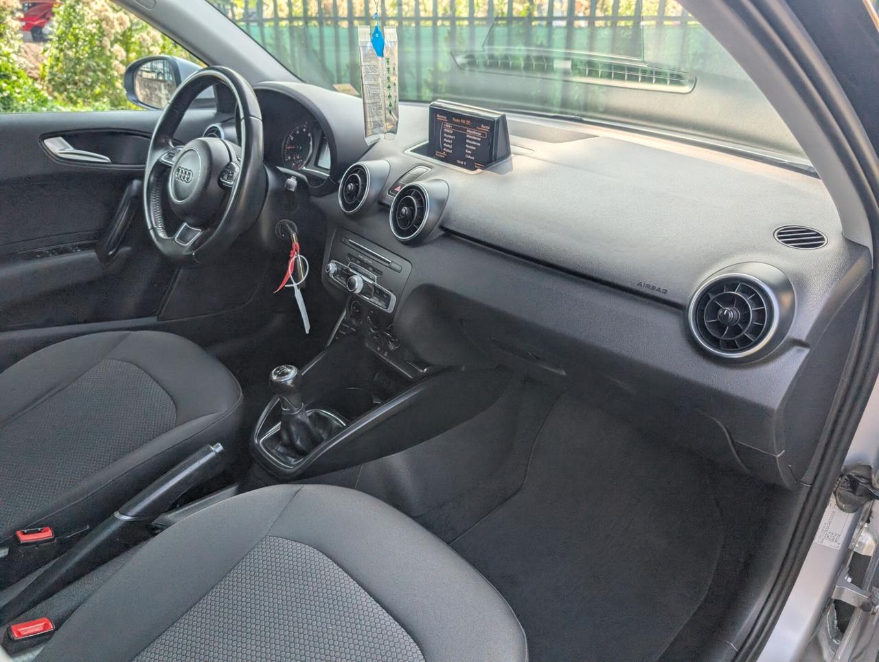 Audi A1 1.0 TFSI ultra Metal plus UNICO PROPRIETARIO OK NEOP.