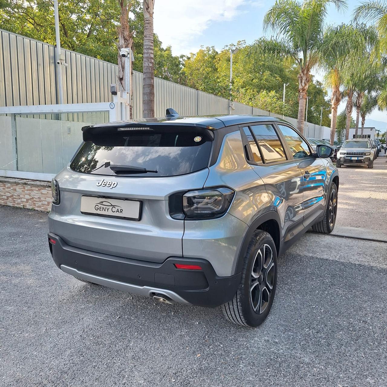 Jeep Avenger 1.2 Turbo 100 CV Summit