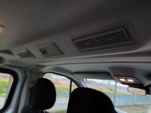 RENAULT Trafic BluedCi 9 posti