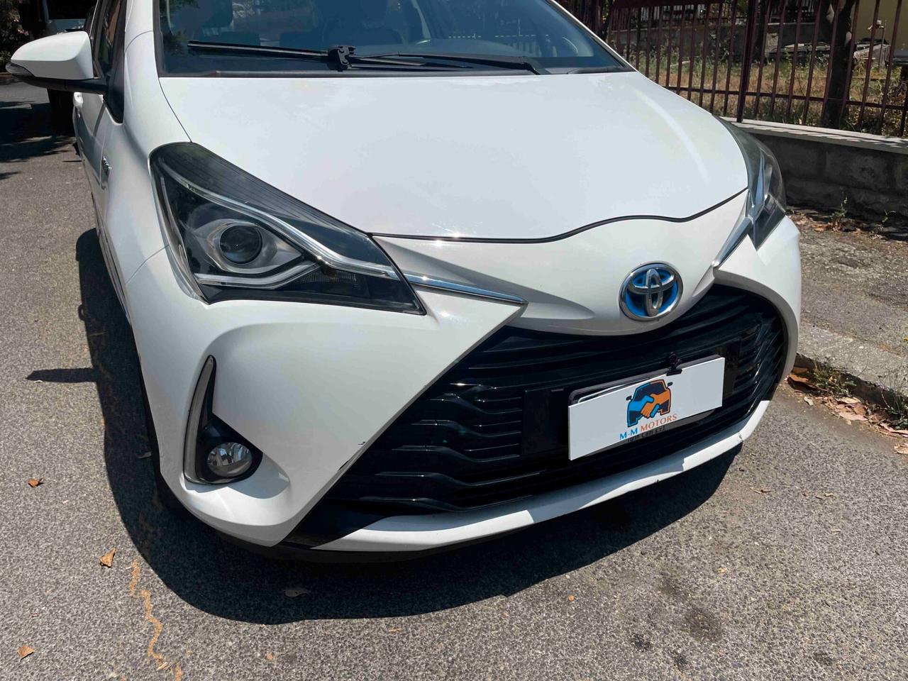 Toyota Yaris 1.5 Hybrid 5 porte Style NEOPATENTATI Cool Lounge my18