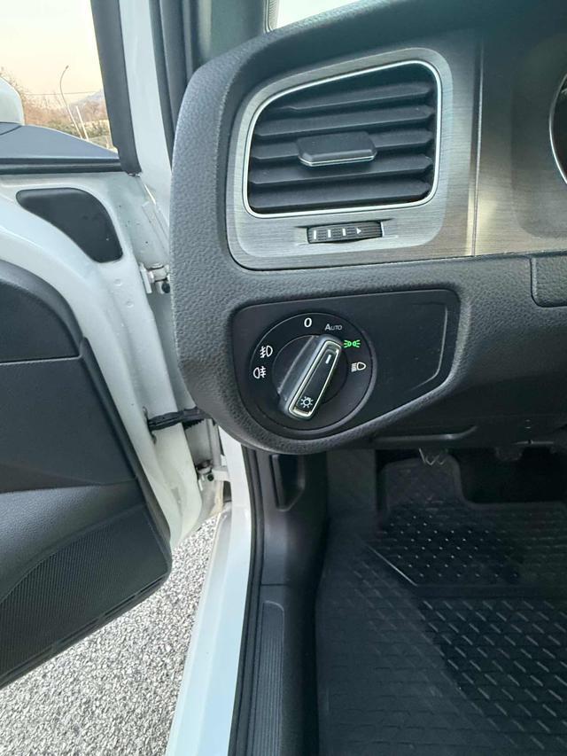 VOLKSWAGEN Golf Business 2.0 TDI 5p. Highline BlueMotion Technolog