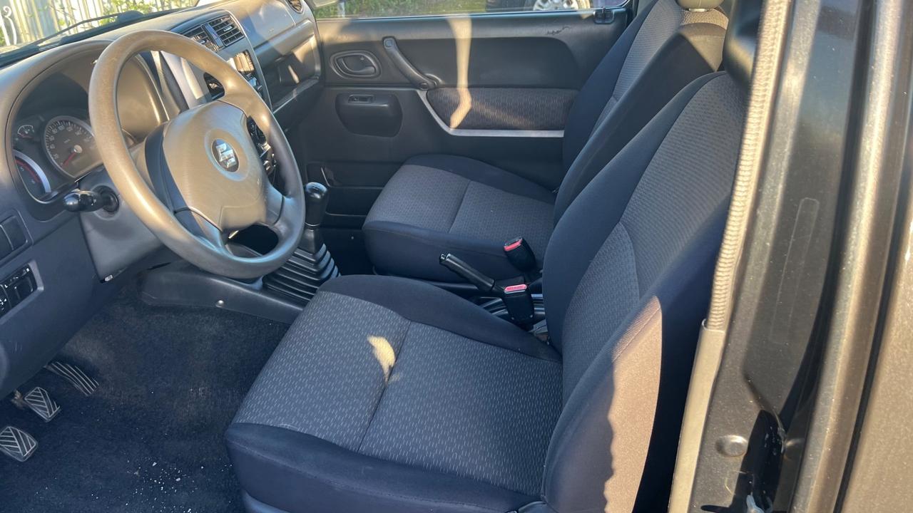Suzuki Jimny 1.5 DDiS cat 4WD JLX VEICOLO PER OPERATORI DEL SETTORE