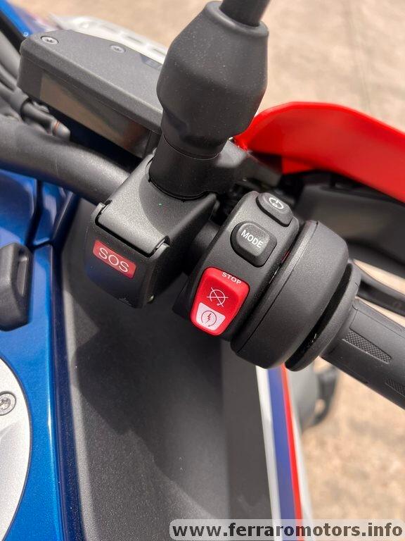 Bmw R 1300 GS adventure trophy a 250 euro al mese senza anticipo