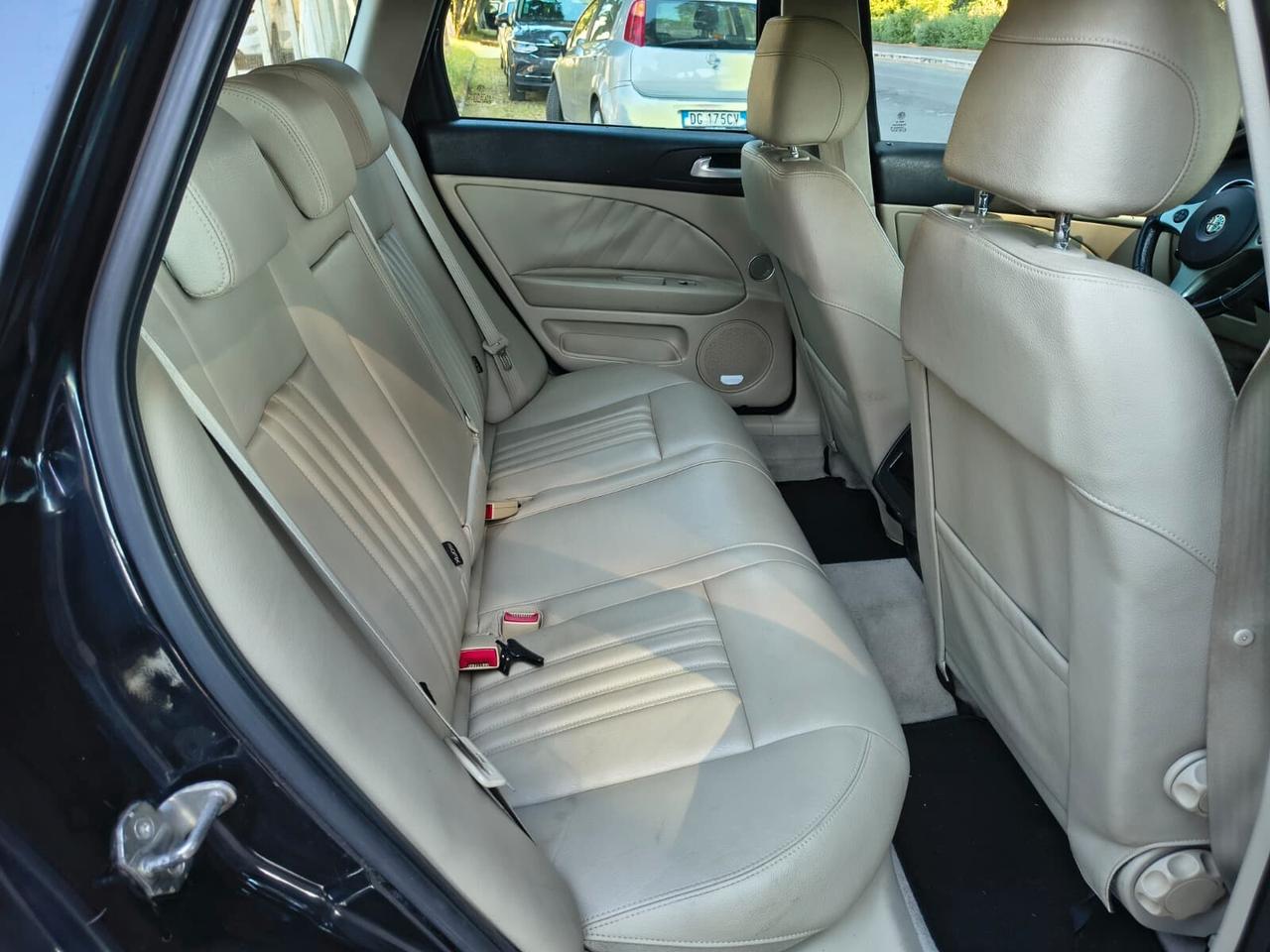 Alfa Romeo 159 1.9 jtd con modifiche