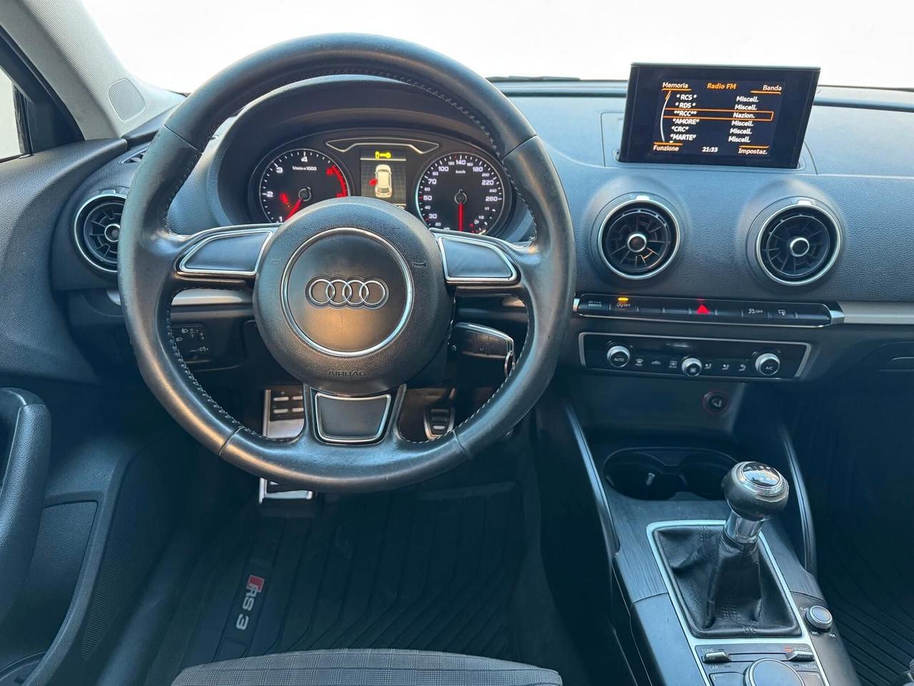 AUDI A3 1.6 TDI 110CV 2015!!!