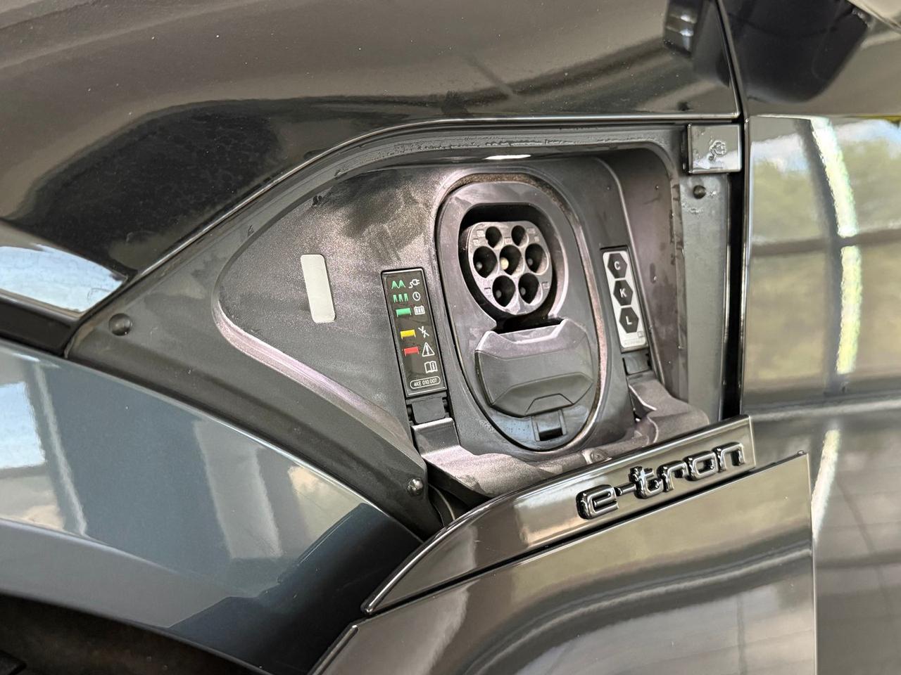 Audi Q8 e-tron S-Line Edition 55 #7496