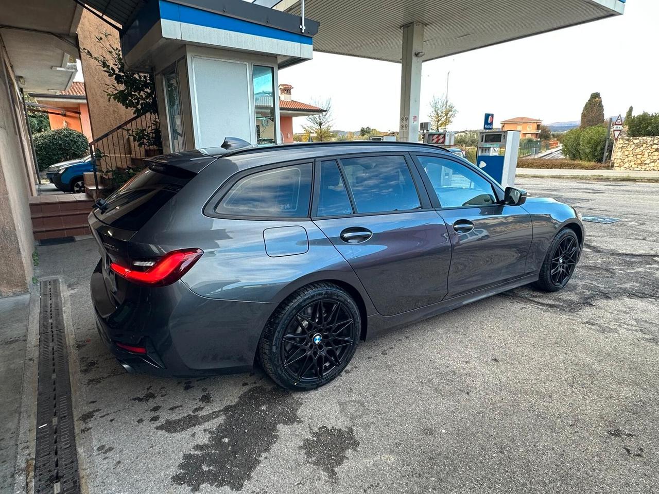 Bmw 330e xDrive Touring Business Advantage