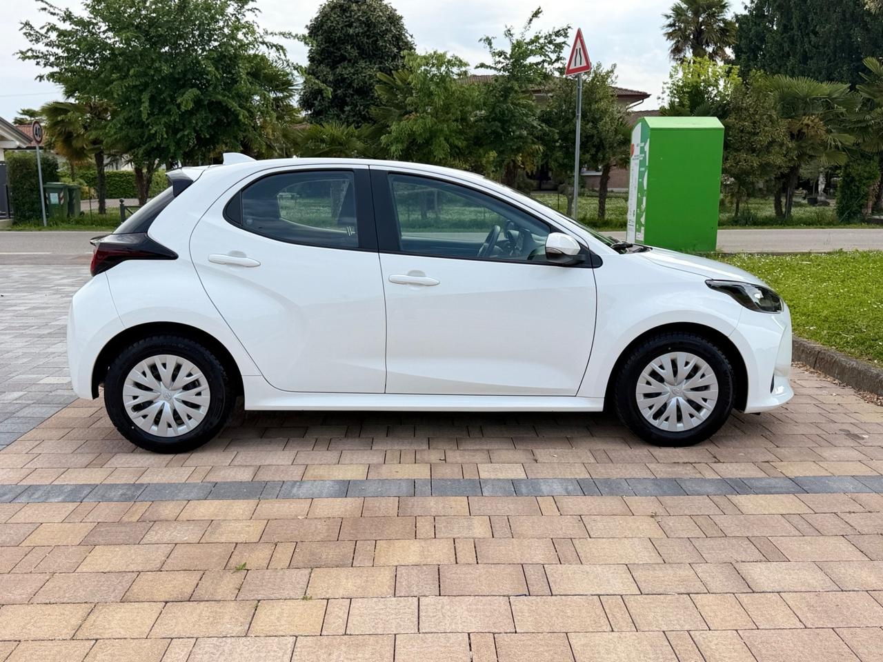 Toyota Yaris 1.5 Hybrid 5 porte Active