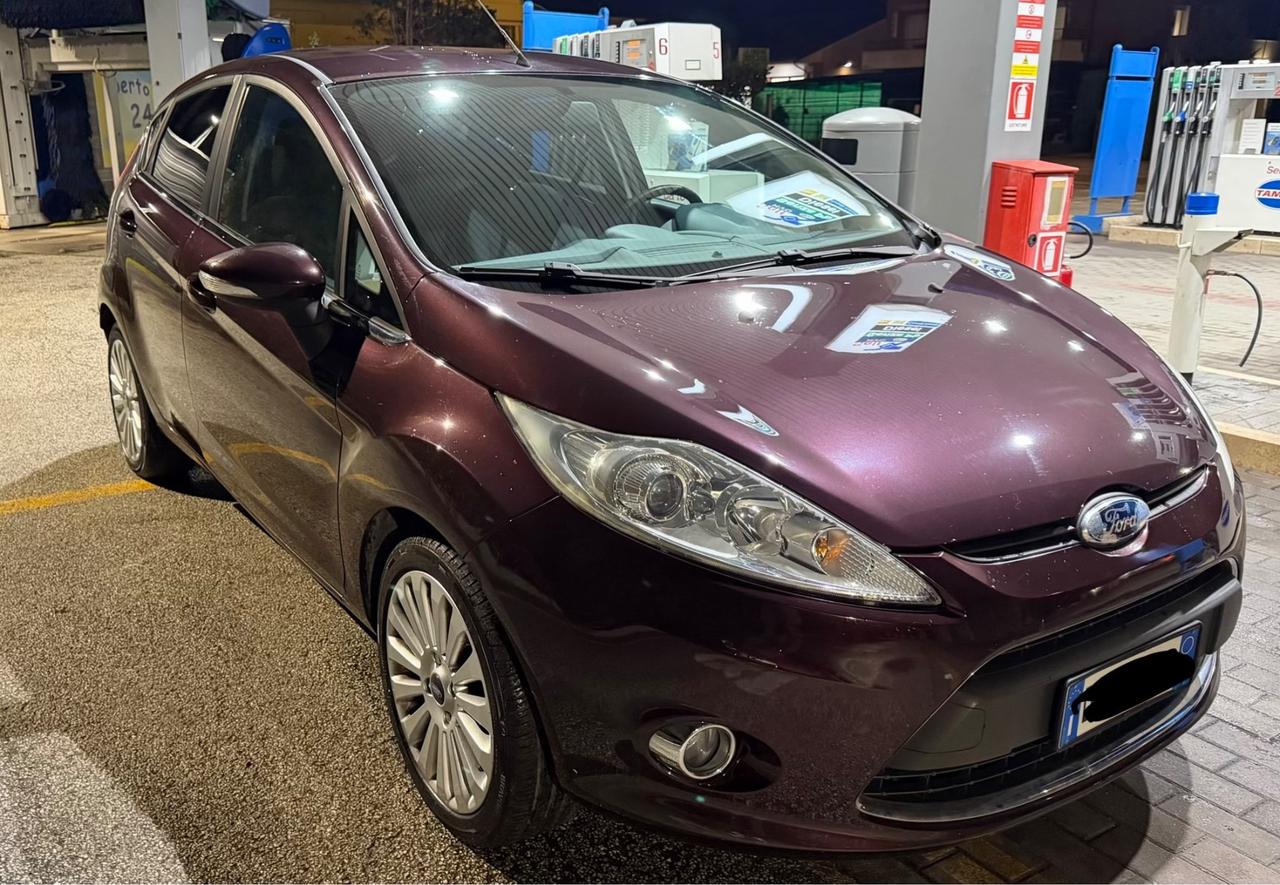 Ford Fiesta 1.4 TDCi 68CV 5 porte Titanium