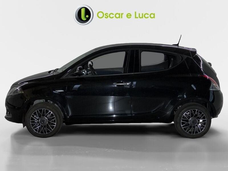 Lancia Ypsilon 1.0 hybrid platino 70cv PROMO