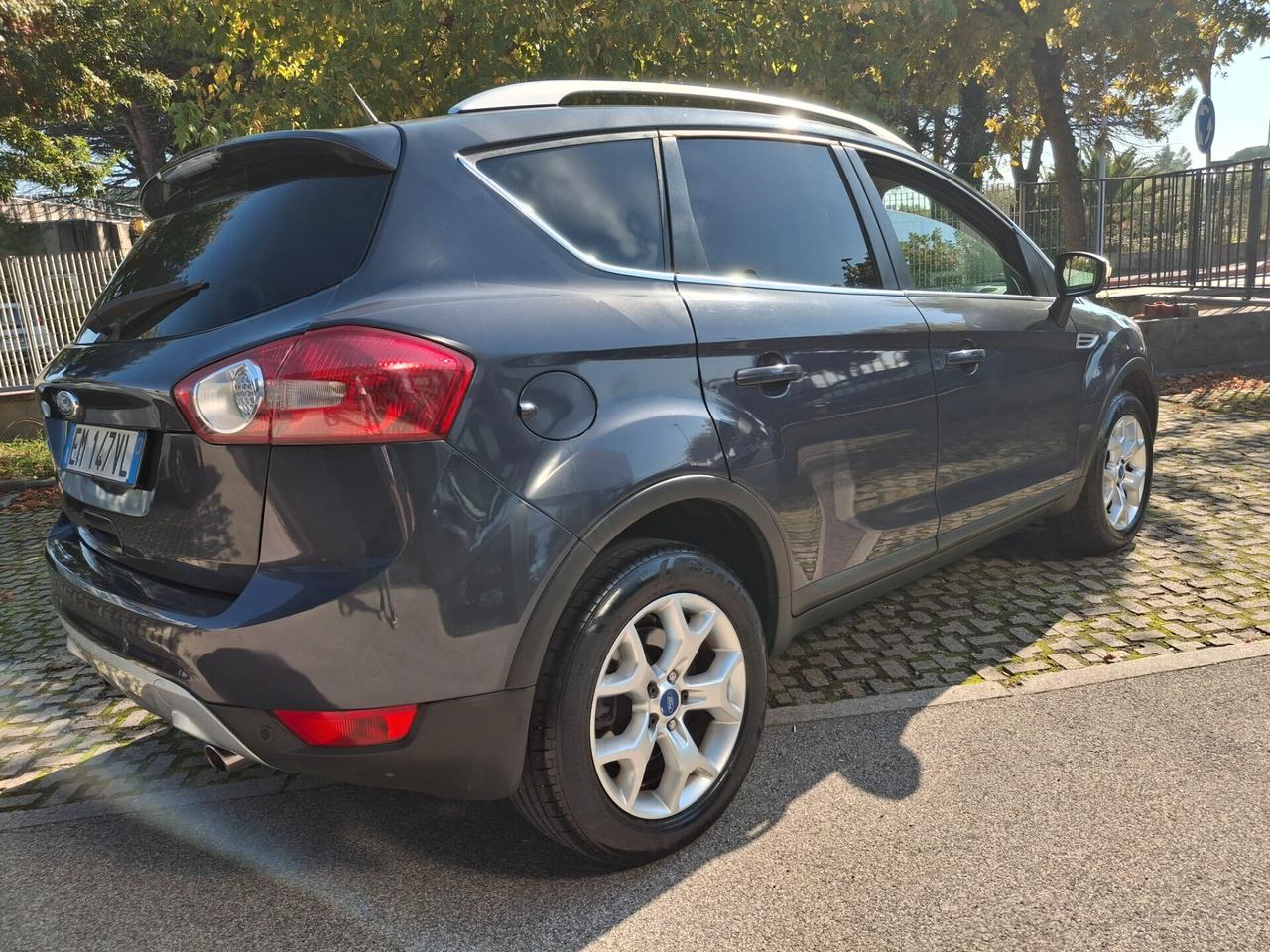 Ford Kuga 2.0 TDCi 140 CV 2WD Titanium*Garanzia 12 mesi*