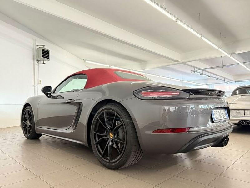 Porsche 718 2.0 Boxster