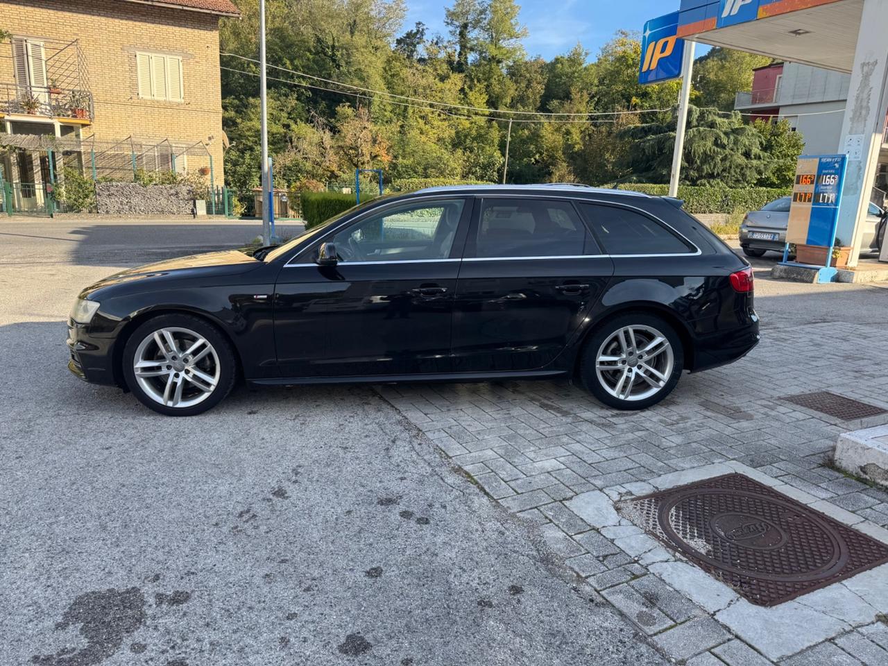 Audi A4 Avant 2.0 TDI S LINE