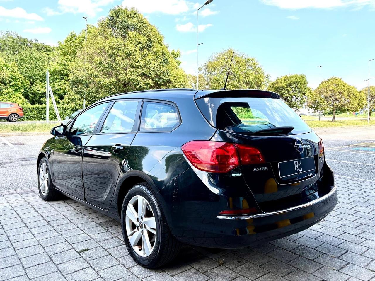 Opel Astra 1.7 CDTI 110CV Sports Tourer Neopatentati