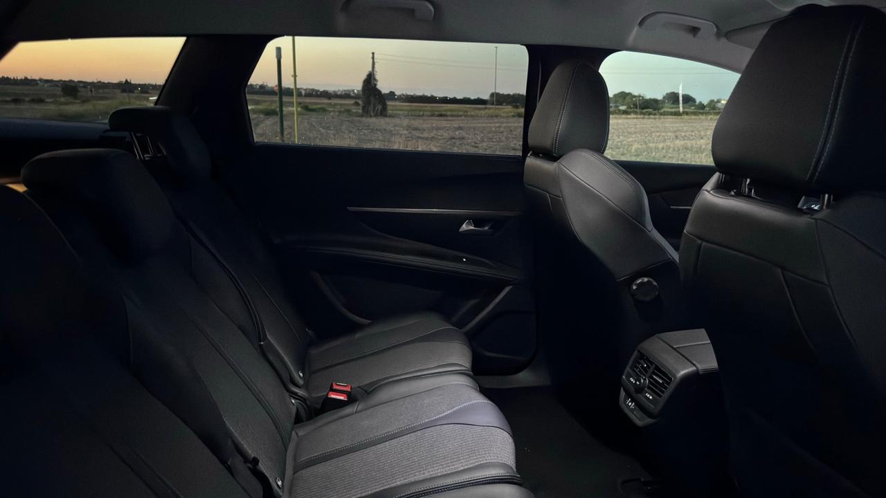 Peugeot 5008 BlueHDi 130 S&S EAT8 Allure Pack