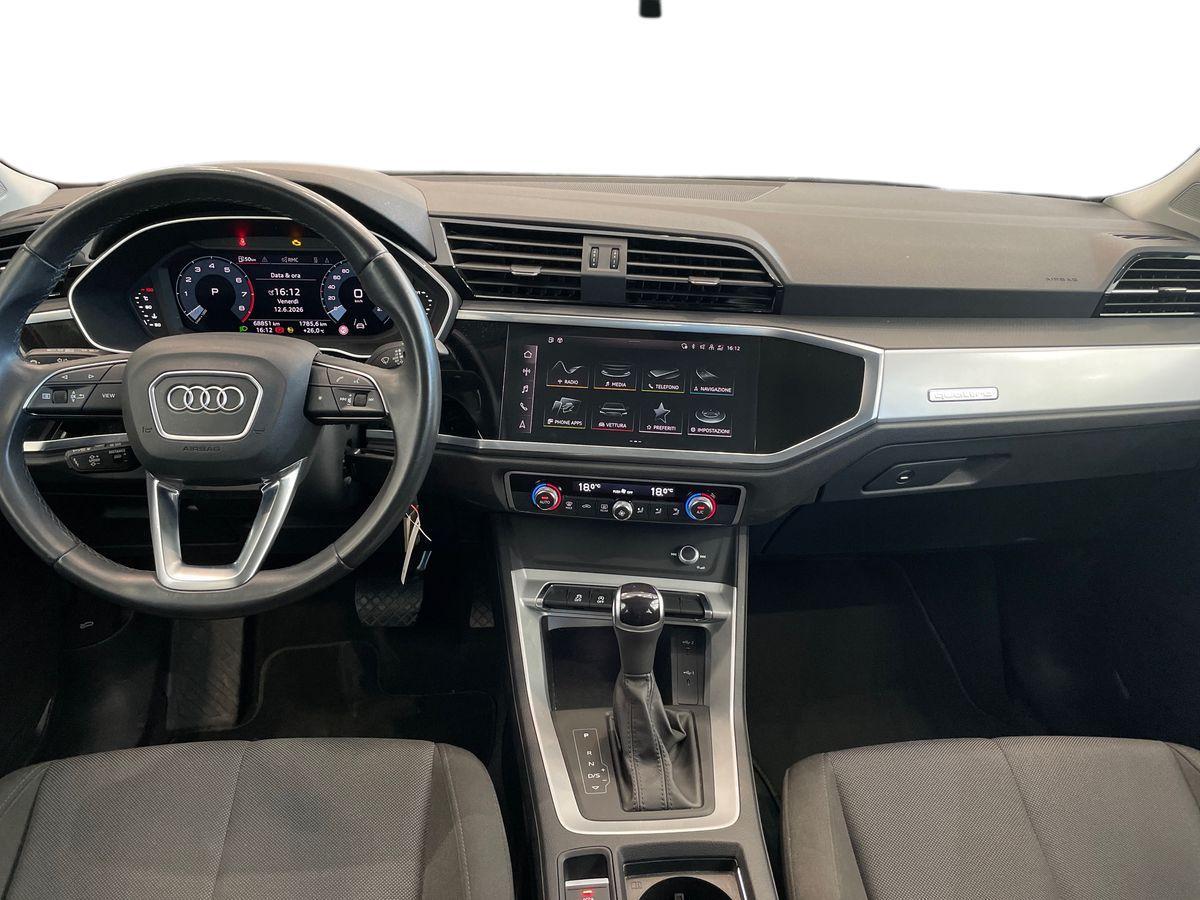 AUDI Q3 II 2018 - Q3 40 2.0 tfsi Business quattro s-tronic