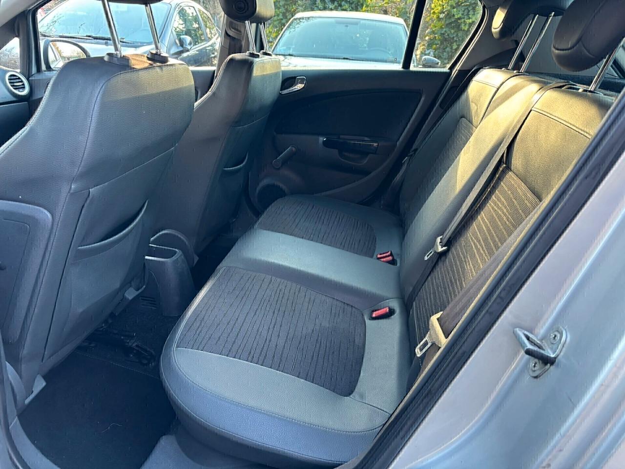Opel Corsa 1.2 85CV 5 porte GPL- ok Neopatentati