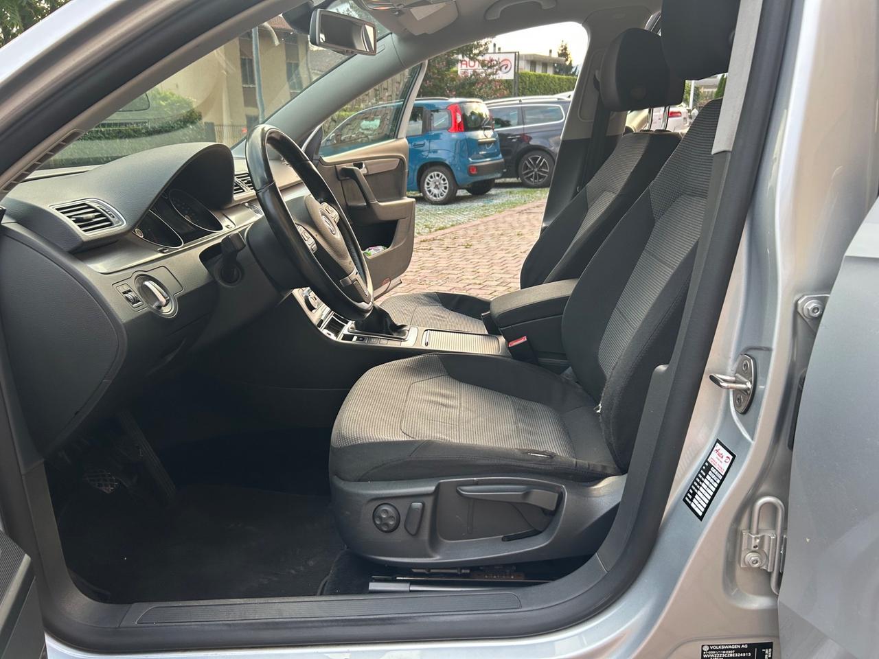 Volkswagen Passat SW 2.0 TDI 103KW 2011