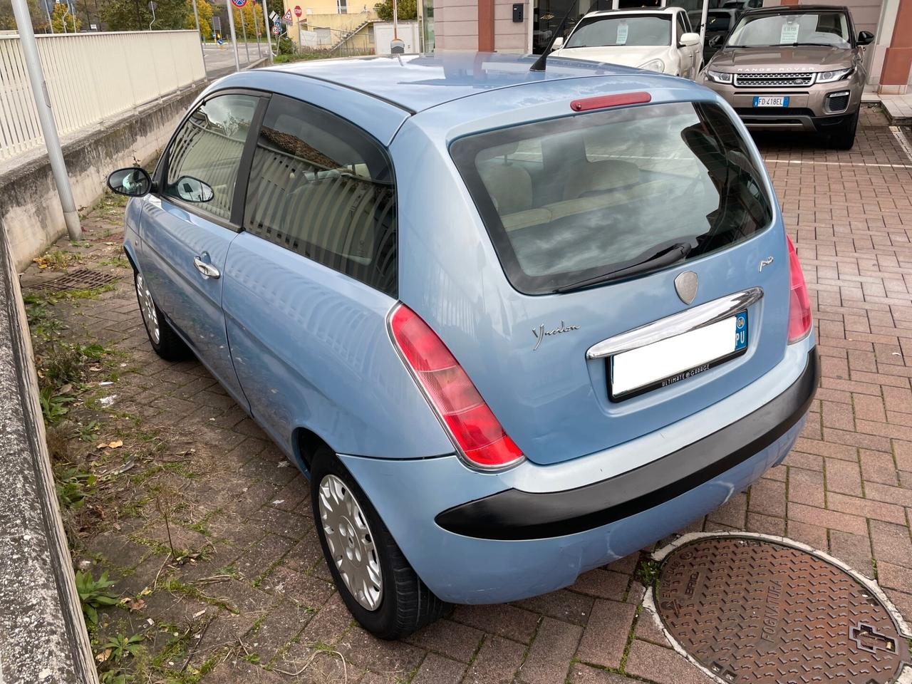 Lancia Ypsilon 1.2 16V Argento