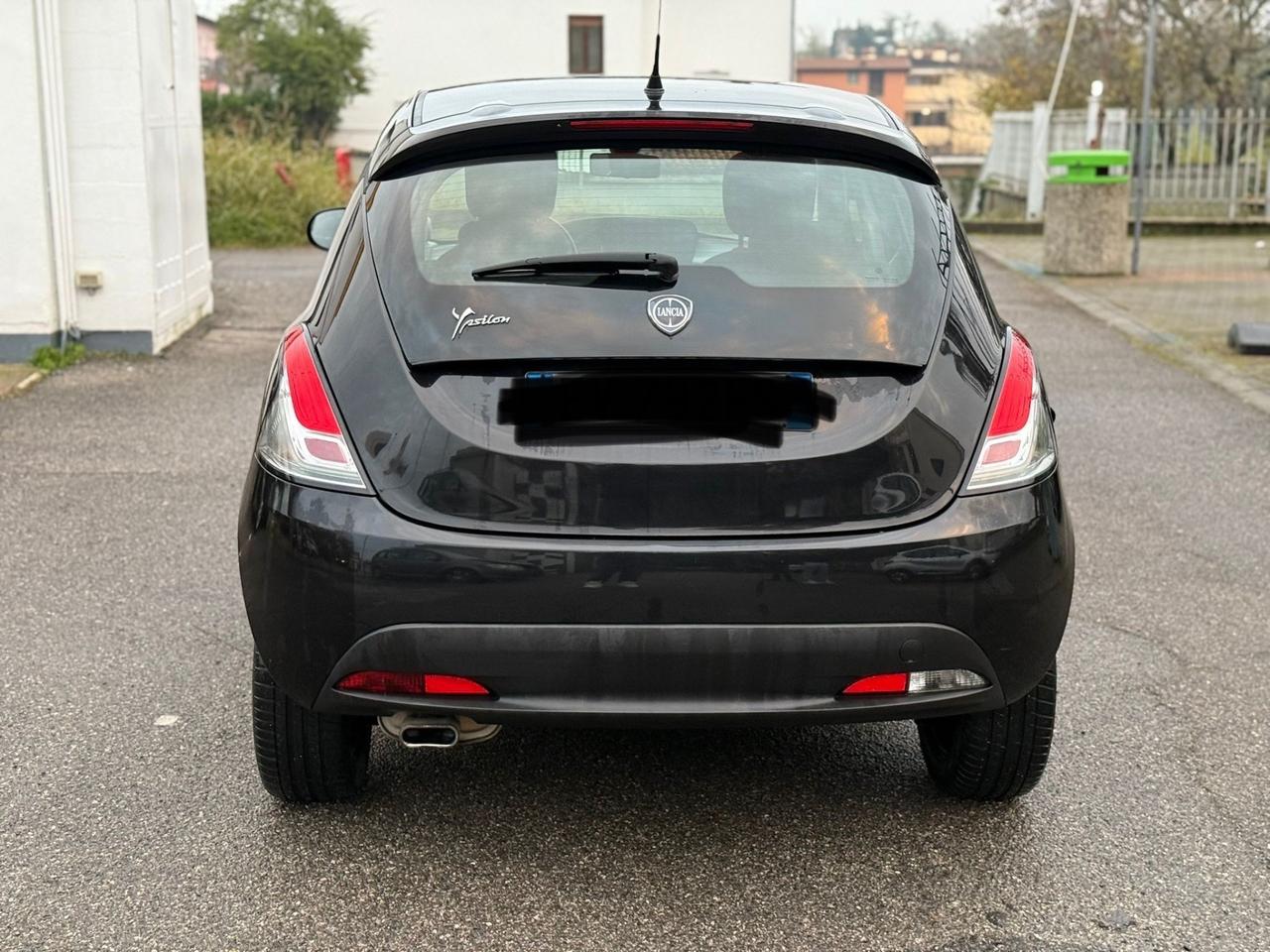 Lancia Ypsilon 1.2 69 CV 5 porte Platinum