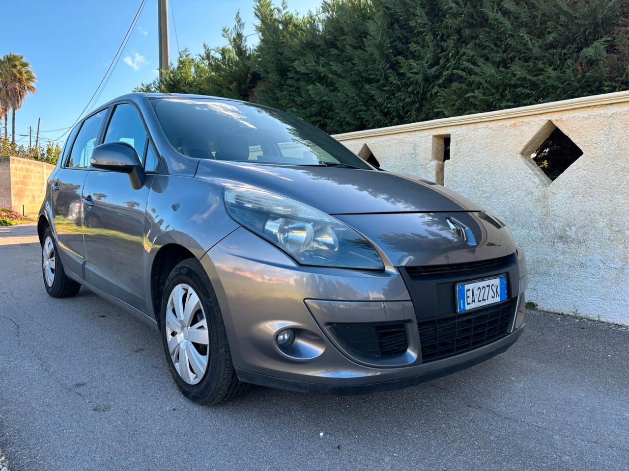 SCENIC XMOD 2010 1.5 D. ( LEGGI ANNUNCIO )