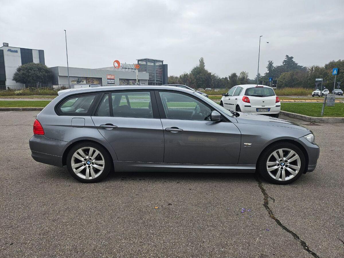 BMW Serie 3 Touring 320d xdrive Attiva 184cv