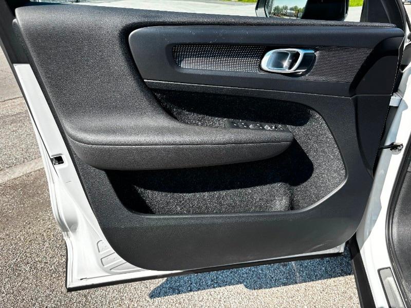 VOLVO XC40 (2017-->) XC40 D3 Geartronic R-design