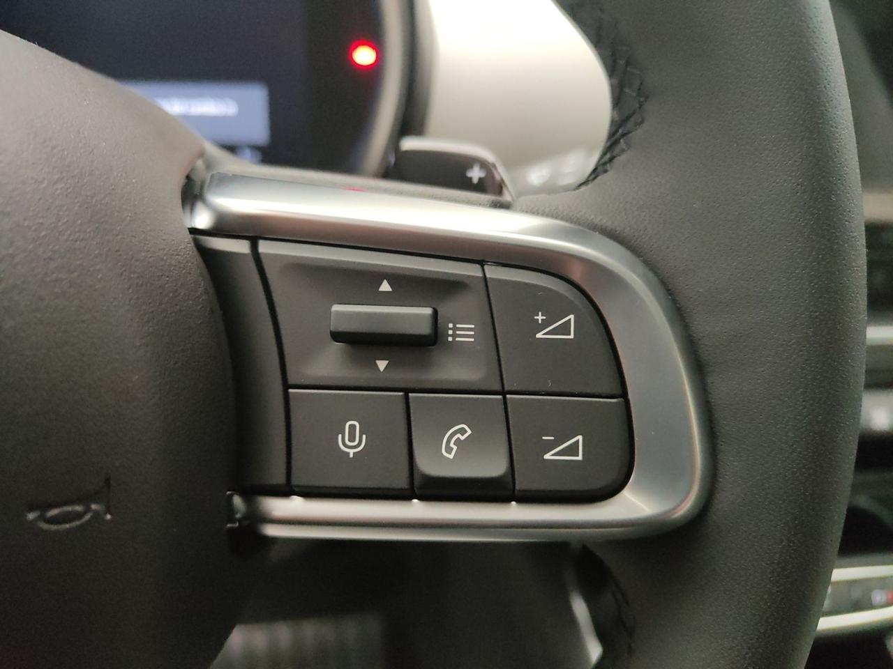 FIAT 600 IV 2023 1.2 MHEV 110CV DCT LA PRIMA