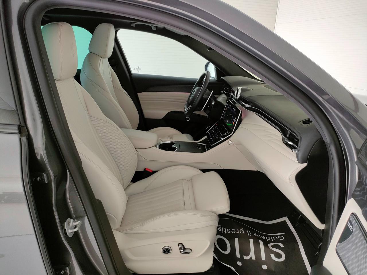 MASERATI Grecale - Grecale 2.0 mhev Modena 330cv auto