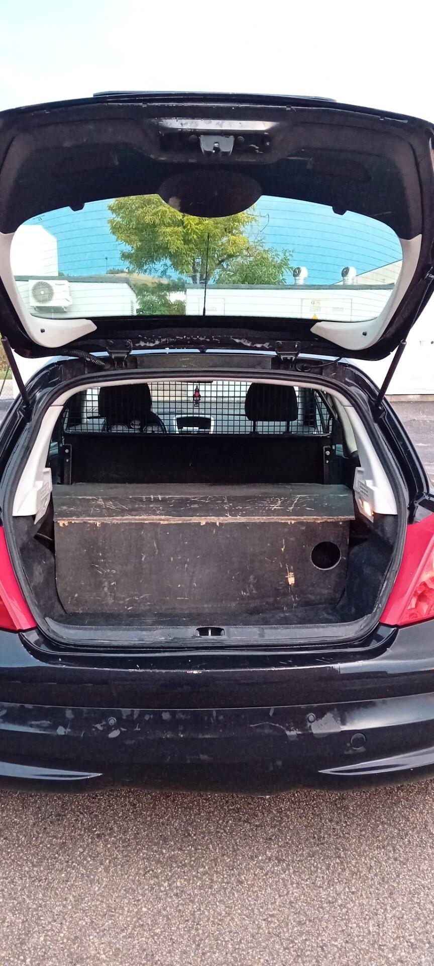 Peugeot 207 1.4 8valvole metano vann