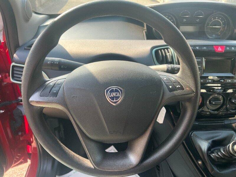 Lancia Ypsilon Ypsilon 1.0 FireFly 5 porte S&S Hybrid Platino