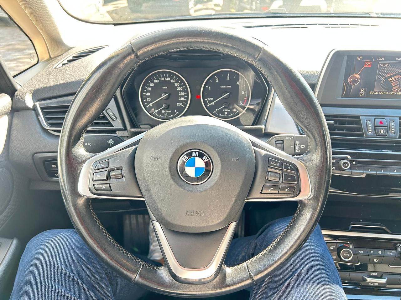 Bmw 2er Active Tourer 218d Luxury