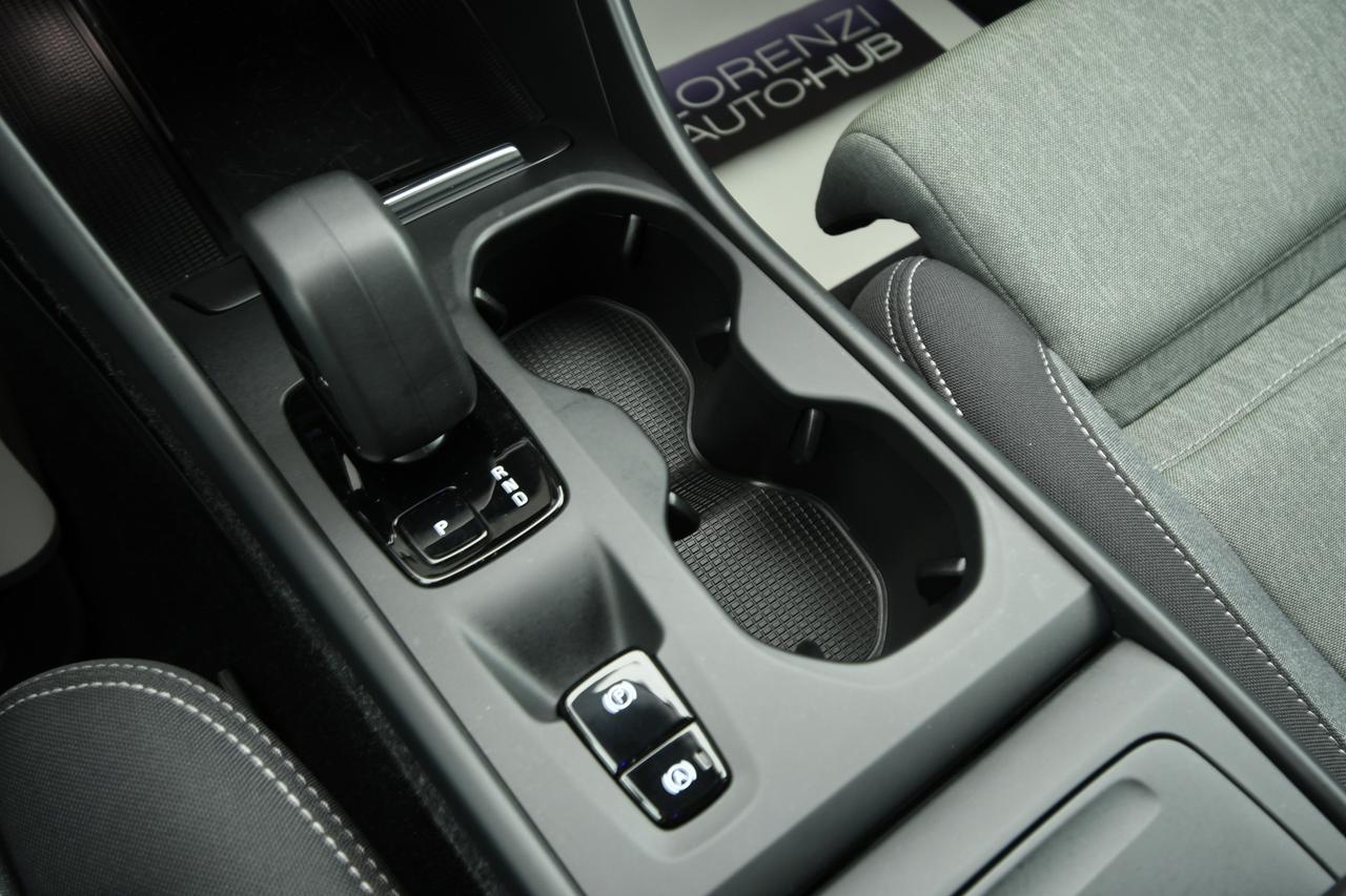 VOLVO XC40 N1 1.5 T2 Momentum Core geartronic CAMERA+PREZZO+IVA