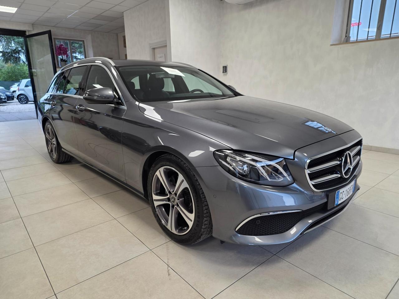 Mercedes-benz E 200 d Auto Premium Plus