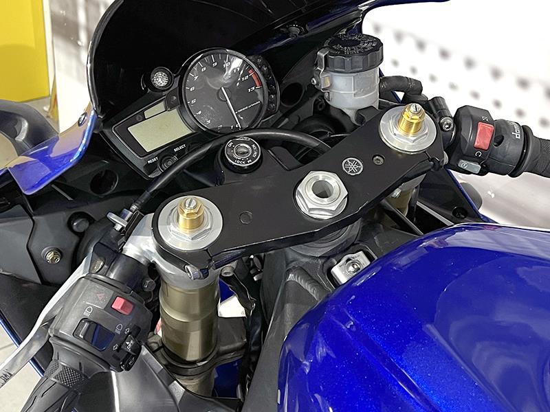 Yamaha YZF R1
