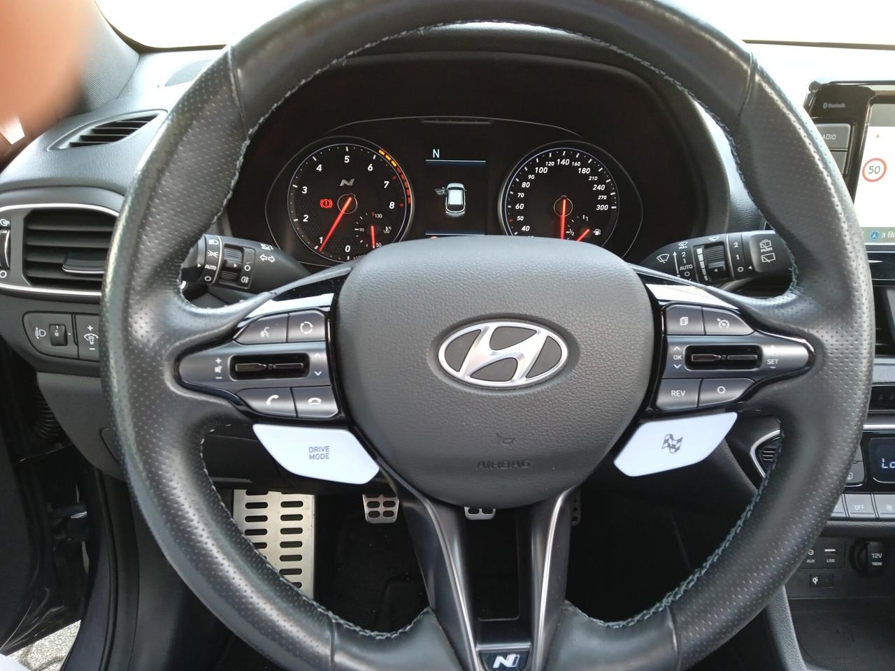 Hyundai i30 N PERFOMANCE TETTO PANORAMICO APRIBILE SENS PARK DOPPI 19" CRUISE CONTROL SED. ELETTTRICI IN ARRIVO