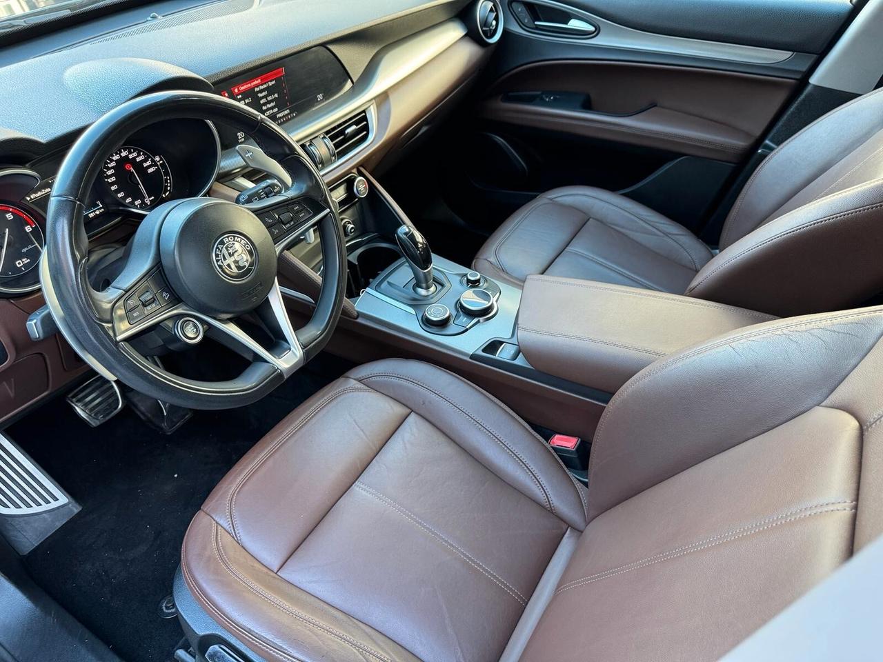 Alfa Romeo Stelvio 2.2 Turbodiesel 210 CV AT8 Q4 Executive