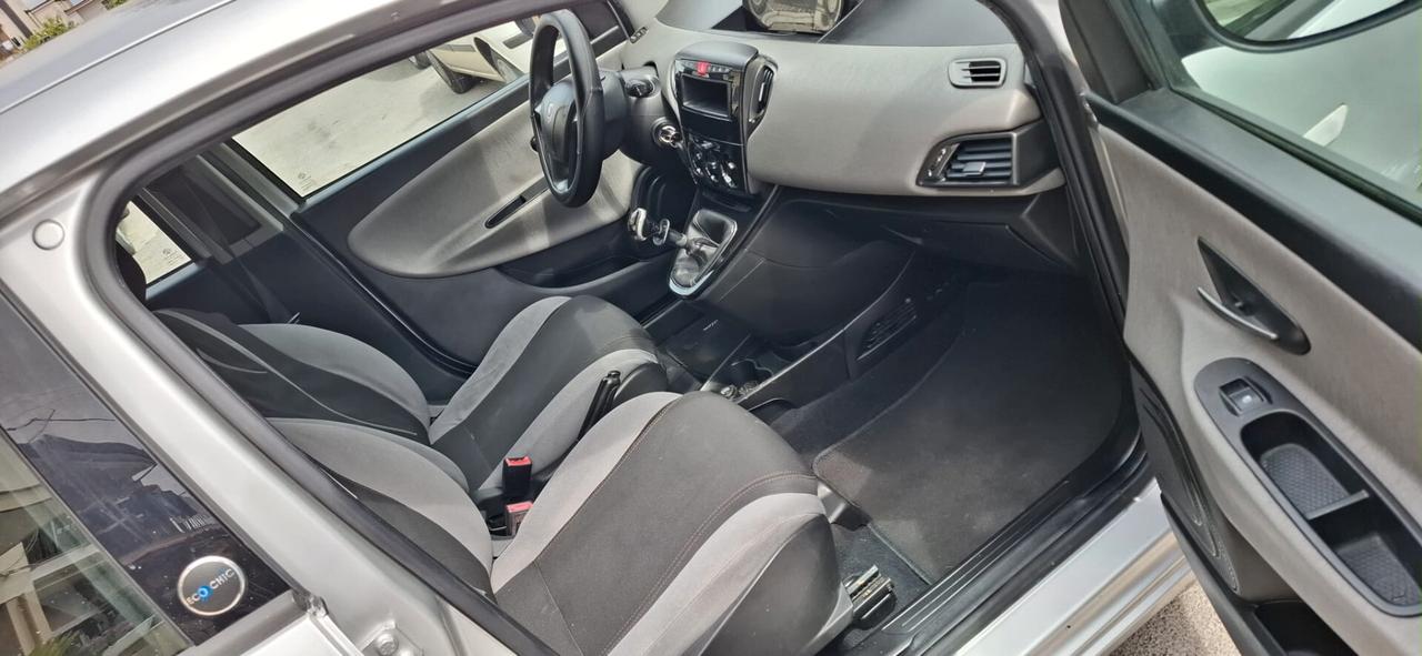GPL Lancia Ypsilon 1.2 69 CV 5 porte GPL Ecochic Gold