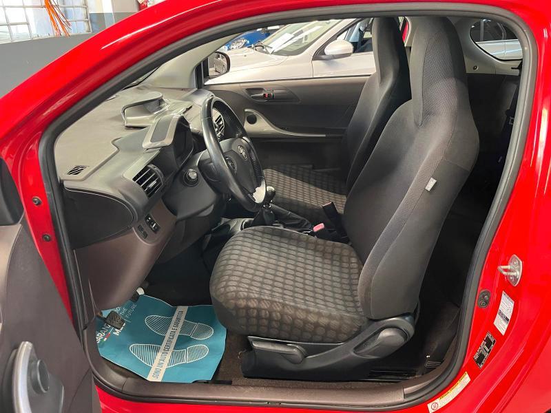 Toyota iQ 1.0 Sol
